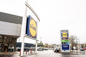 Luxury Studio Flat in London