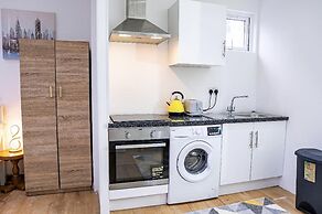 Luxury Studio Flat in London