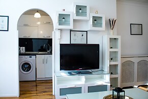Charming 2-bed Fully Furnished Apartment in London