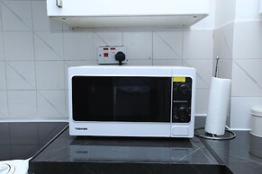 Beautiful 4-bed House in Erith