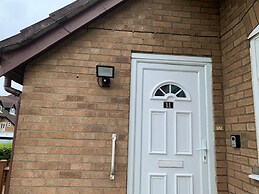 Beautiful 4-bed House in Erith