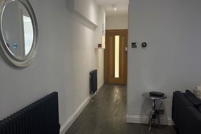 Charming 1-bed Apartment by the sea