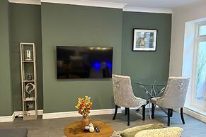 Charming 1-bed Apartment by the sea