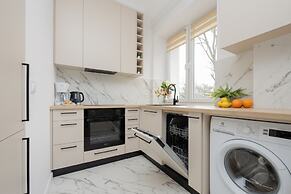 Ludwiki Apartment Warsaw Wola by Renters