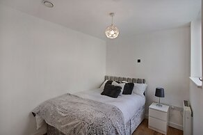 Central 2-bed Apartment in Croydon That Sleep 4!
