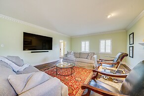 Expansive Texarkana Home w/ Yard: Near Golf!
