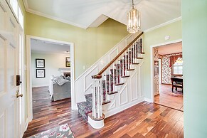 Expansive Texarkana Home w/ Yard: Near Golf!