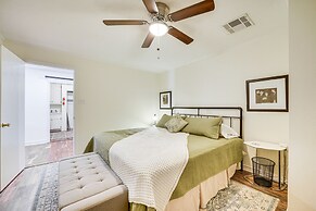 Expansive Texarkana Home w/ Yard: Near Golf!