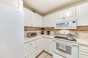 ~ 2 Mi to Beach: Princeville Condo w/ Private Deck