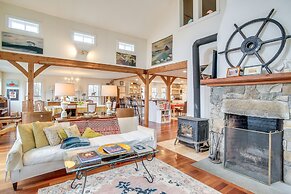 Beautiful Aquinnah Home: Ocean View, Walk to Beach