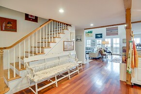 Beautiful Aquinnah Home: Ocean View, Walk to Beach