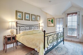 Beautiful Aquinnah Home: Ocean View, Walk to Beach