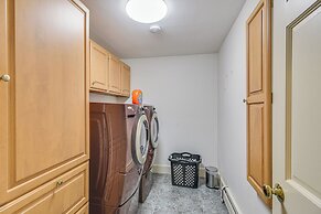 Private Pool, Gym & Game Room: Falmouth Retreat!