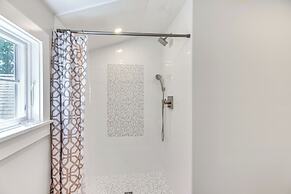 Private Pool, Gym & Game Room: Falmouth Retreat!