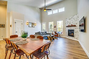 Modern Florissant Mountain Retreat w/ Deck & Grill