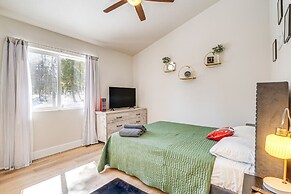 Modern Florissant Mountain Retreat w/ Deck & Grill