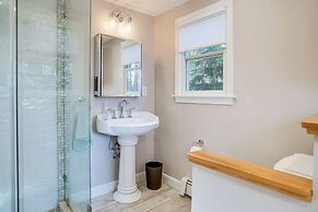 1 Mi to Beach: Cape Cod Family Home in Bourne!