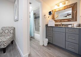 Phoenix Ii 2118 3 Bedroom Condo