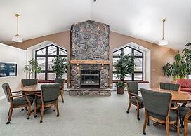 Relaxation Station 2 Bedroom Condo by RedAwning