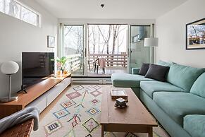 22 Village Run 3 Bedroom Condo by RedAwning