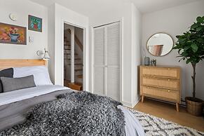 22 Village Run 3 Bedroom Condo by RedAwning