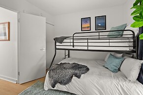 22 Village Run 3 Bedroom Condo by RedAwning