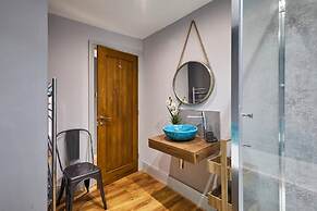 Host Stay Indigo River