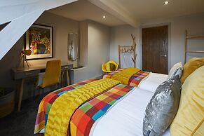 Host Stay Ochre Yellow