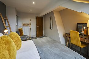 Host Stay Ochre Yellow