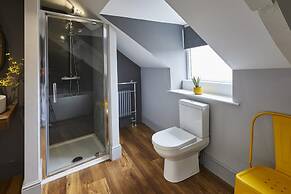 Host Stay Ochre Yellow