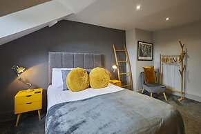 Host Stay Ochre Yellow