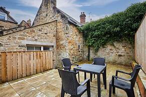 Host Stay Majestic Purple