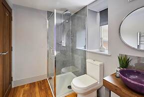 Host Stay Majestic Purple