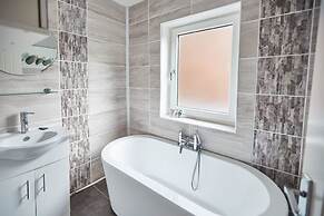 Host Stay Tigh-na-mara