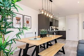 Host Apartments The Rodney Courtyard