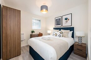 Host Apartments The Rodney Courtyard