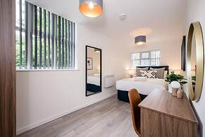 Host Apartments The Rodney Courtyard