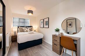 Host Apartments The Rodney Courtyard