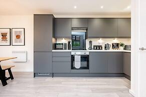 Host Apartments The Rodney Courtyard