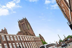 Host Apartments The Rodney Courtyard