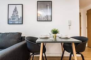 Host Apartments The Pall Mall Balcony Apt