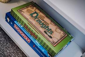 Host Apartments The Pall Mall Balcony Apt