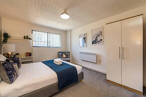 Host Apartments The Pall Mall Balcony Apt