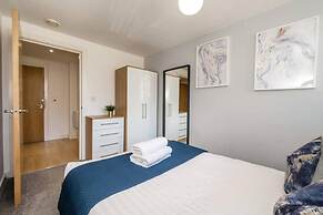 Host Apartments The Pall Mall Balcony Apt