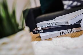 Host Apartments Knight St Place