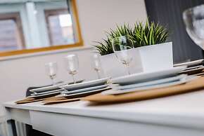 Host Apartments Knight St Place