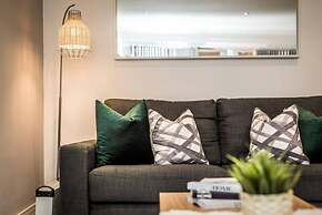 Host Apartments Knight St Place