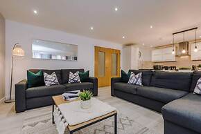 Host Apartments Knight St Place