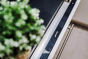 Host Apartments Knight St Place