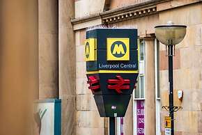 Host Apartments The Roscoe Coach House